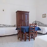 Lucy Hotel
