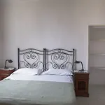 Lucy Hotel 2*