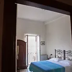 Lucy Hotel Trani