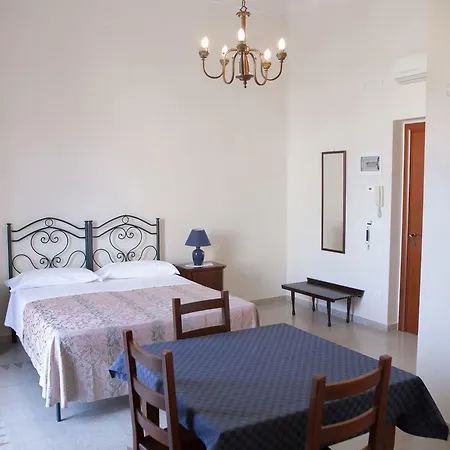 Hotel Lucy